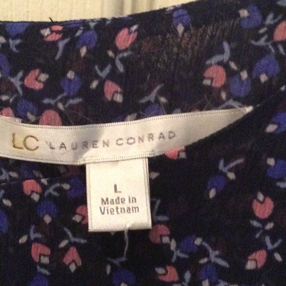 Lauren Conrad ladies tunic